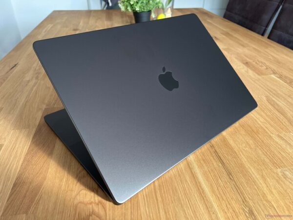 MacBook pro 14